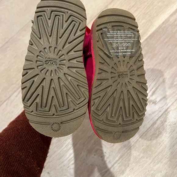 Bailey bow uggs - Picture 4 of 5